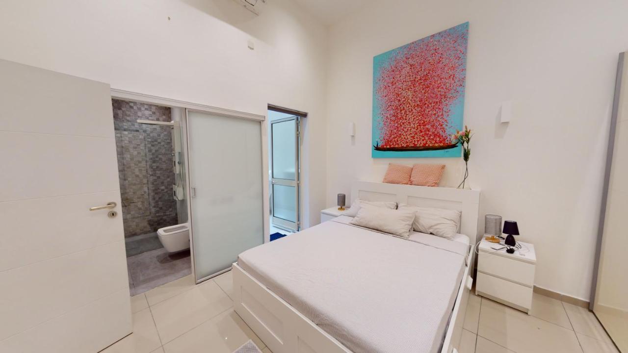 Spacious 3 Bedroom Maisonette Sliema Exterior photo